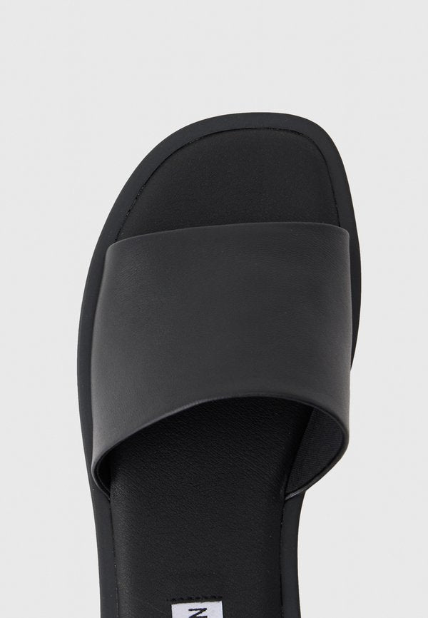 Steve Madden DAKODA