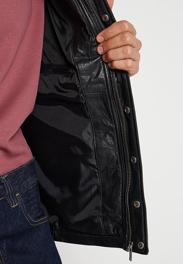 Lee Cooper