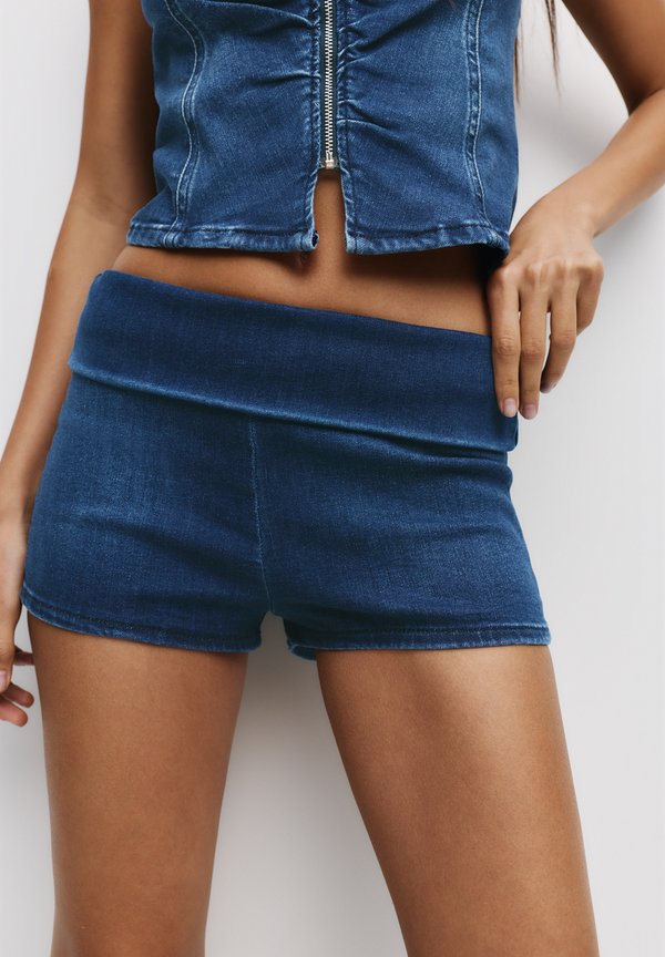 PULL&BEAR