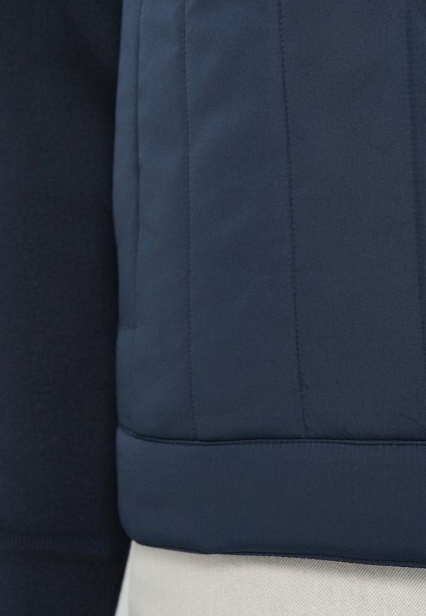 Hackett London