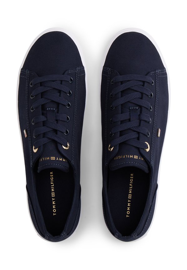 Tommy Hilfiger ENAMEL FLAG CANVAS TRAINERS
