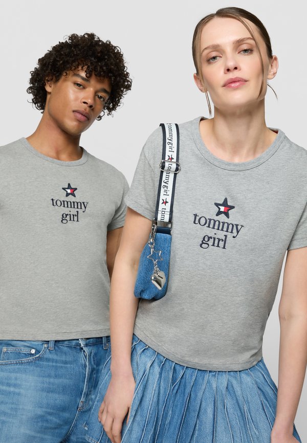 Tommy Jeans GIRL GRAPHIC UNISEX