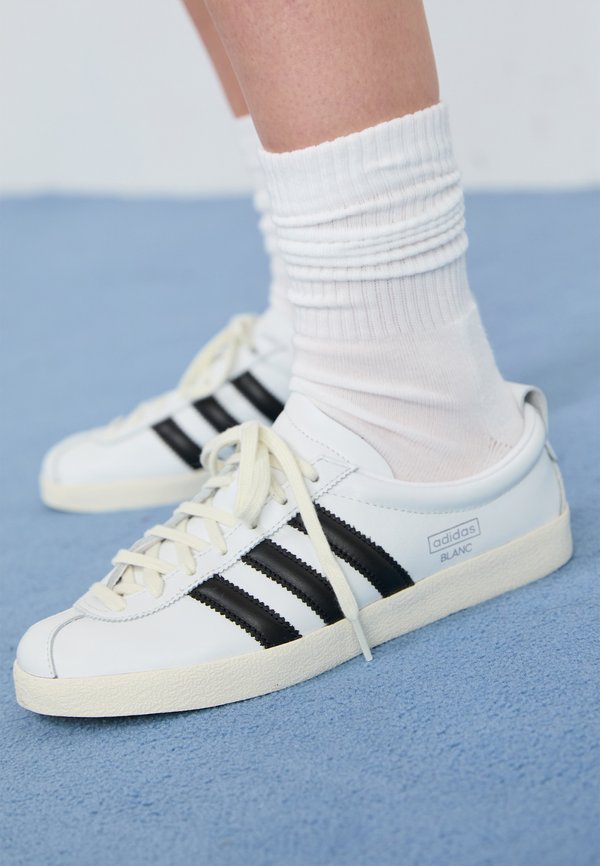adidas Originals BLANC - Trainers - white/core black/off white