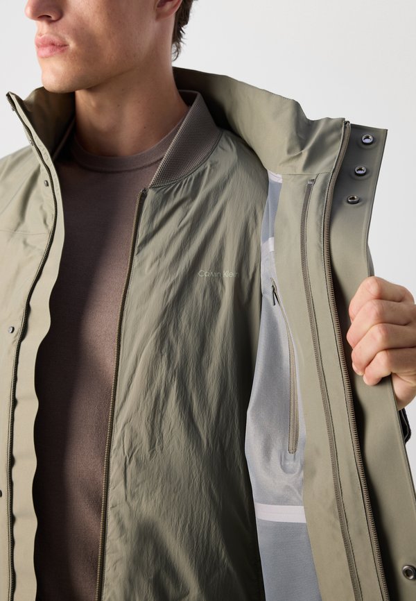 Calvin Klein HOODED CITY COAT 2-IN-1