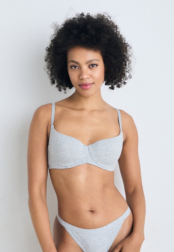 Hunkemöller