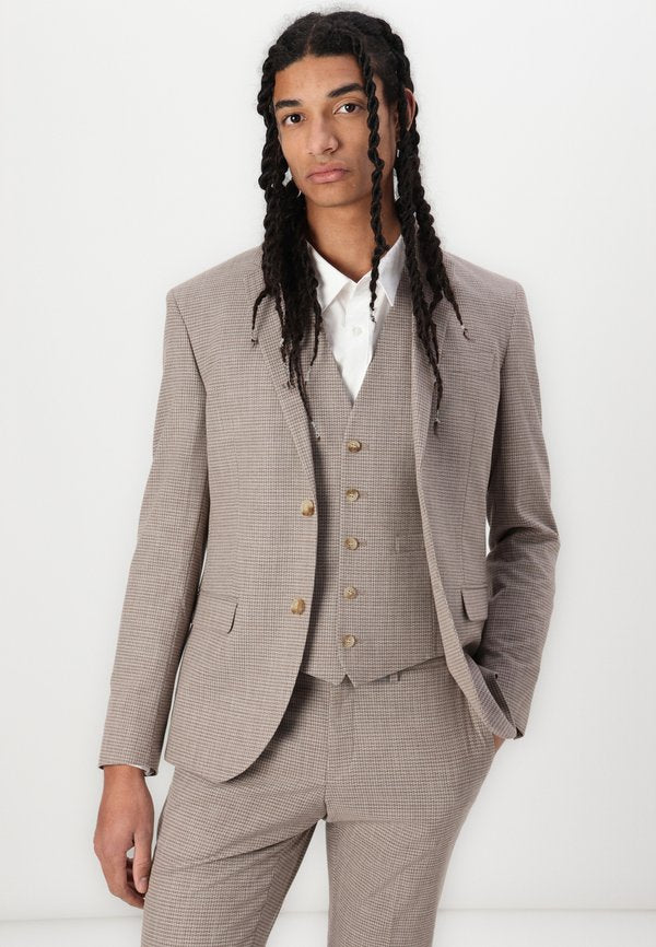 Isaac Dewhirst NOTCH SUIT SLIM