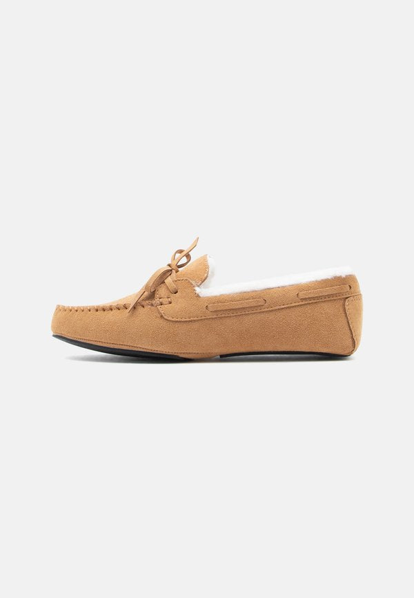 Pier One by Zalando