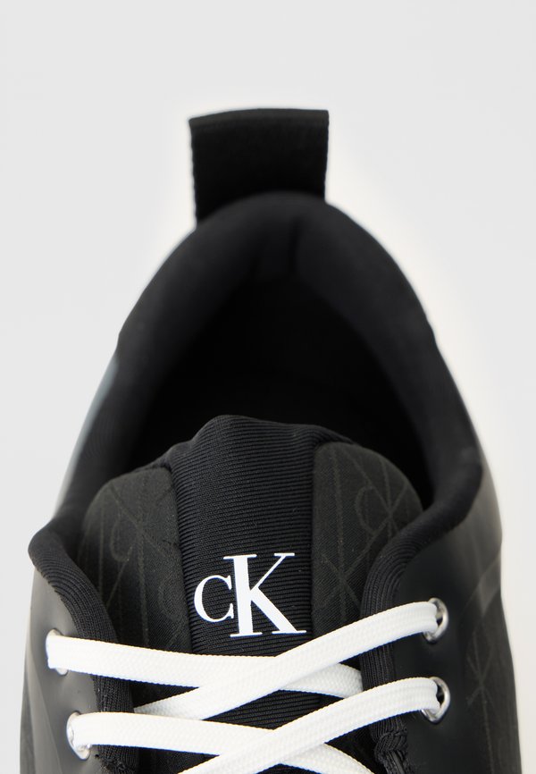 Calvin Klein Jeans