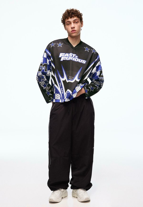 Bershka FAST FURIOUS - Long sleeved top - black