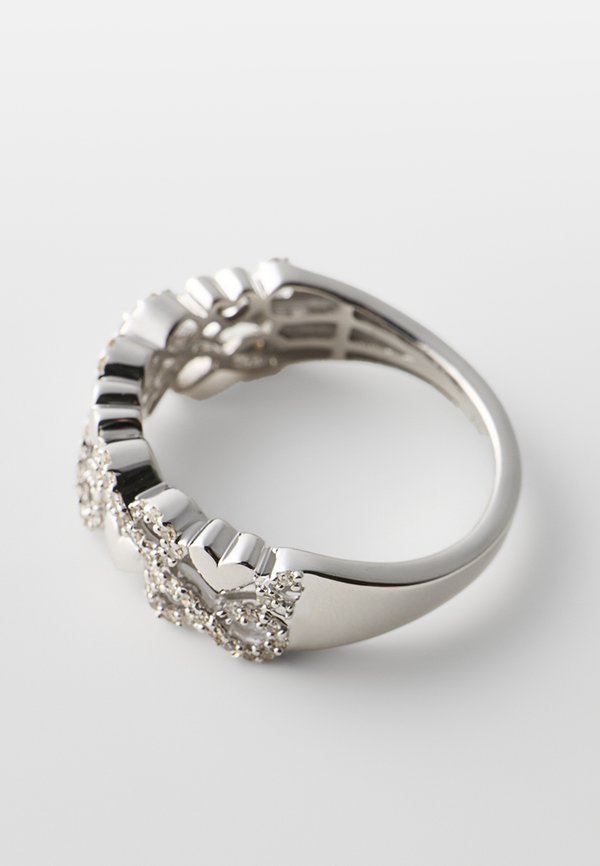 Diamant Exquis 0.25 CT DIAMOND