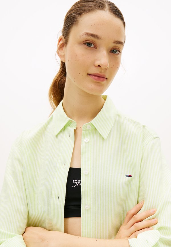 Tommy Jeans RELAXED FIT LINEN BLEND SHIRT