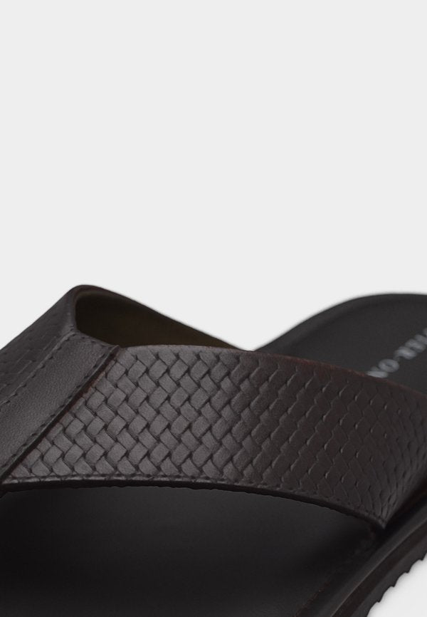 Pier One by Zalando LEATHER