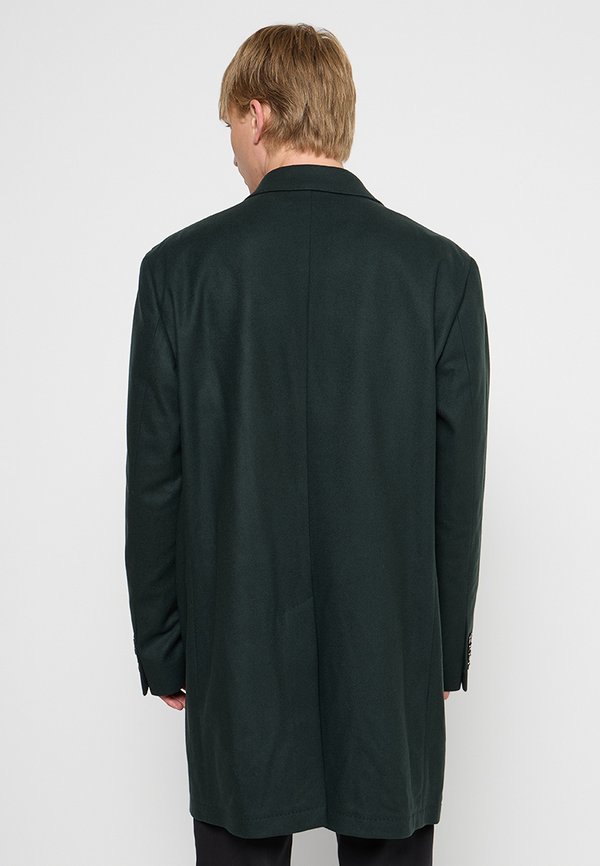 Hackett London