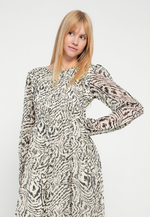 VILA VIFALIA SMOCK MIDI DRESS