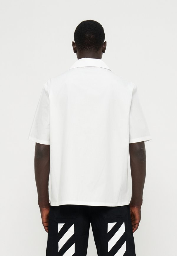 OFF-WHITE