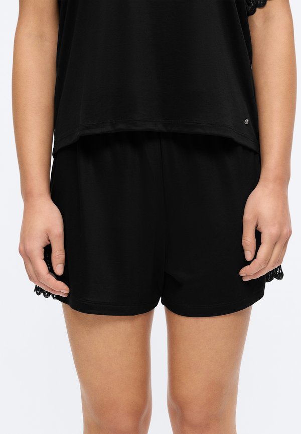 BOSS SHORTS