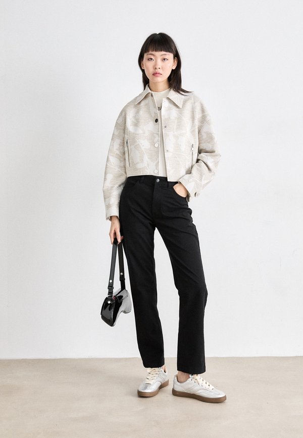 Calvin Klein Jeans STRETCH HIGH RISE STRAIGHT PANT