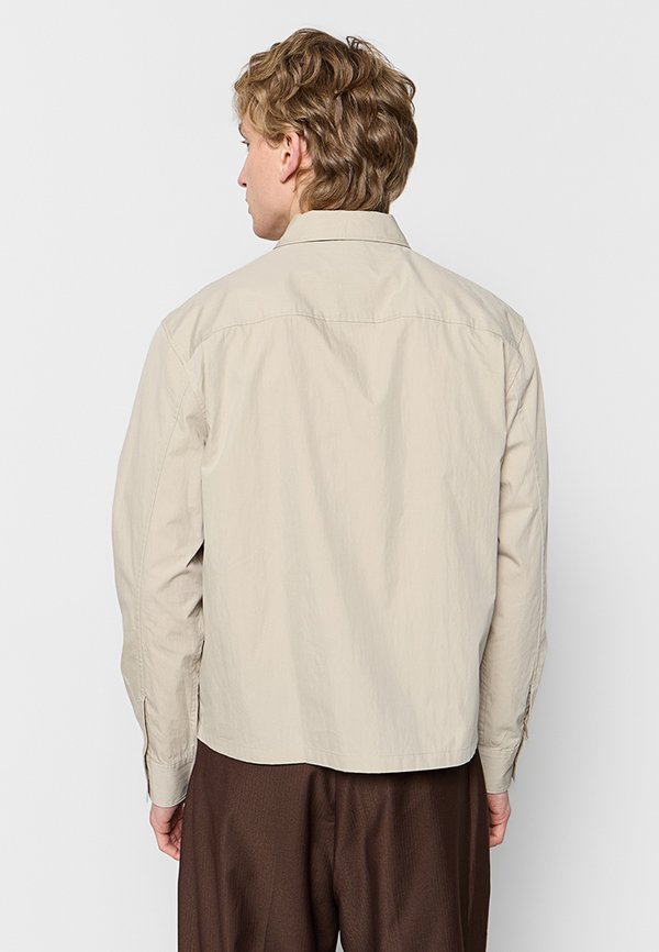 Calvin Klein RELAXED FIT