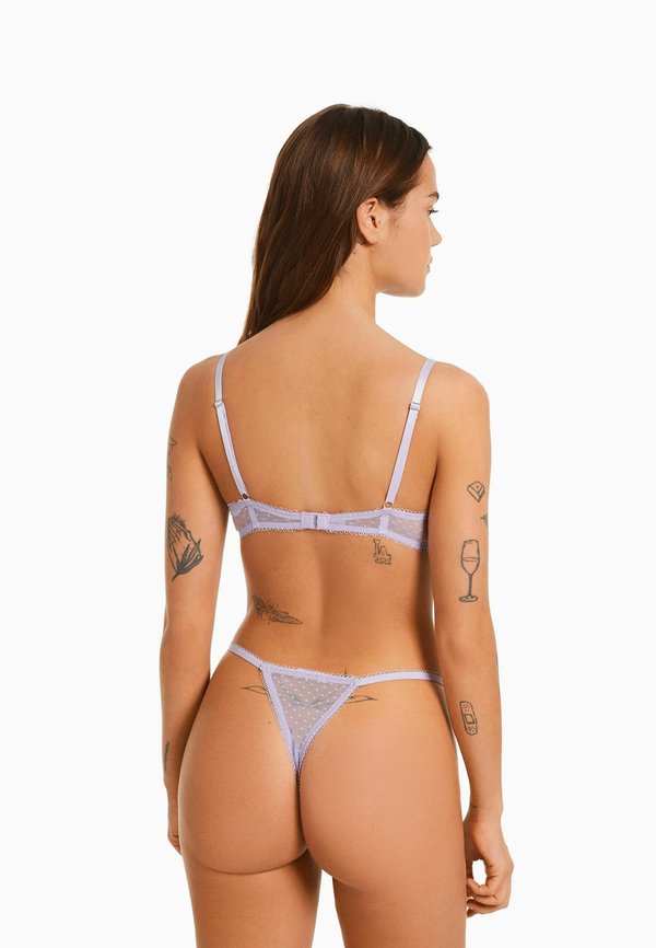 Bershka BLONDE WITH UNDERWIRE