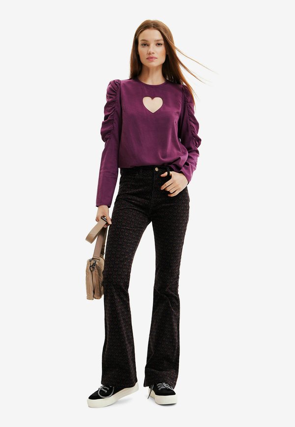 Desigual BALLOON SLEEVE WITH HEART