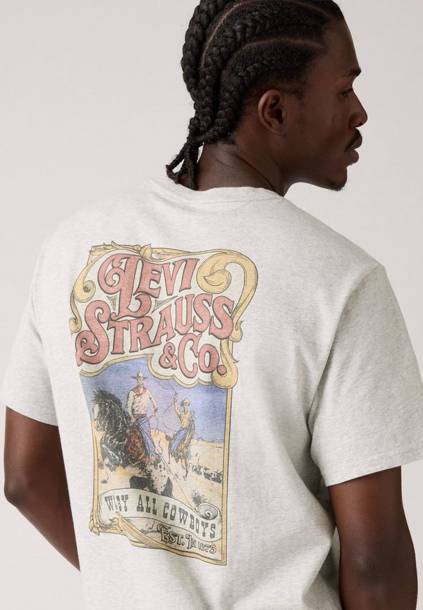Levi's® RELAXED FIT TEE