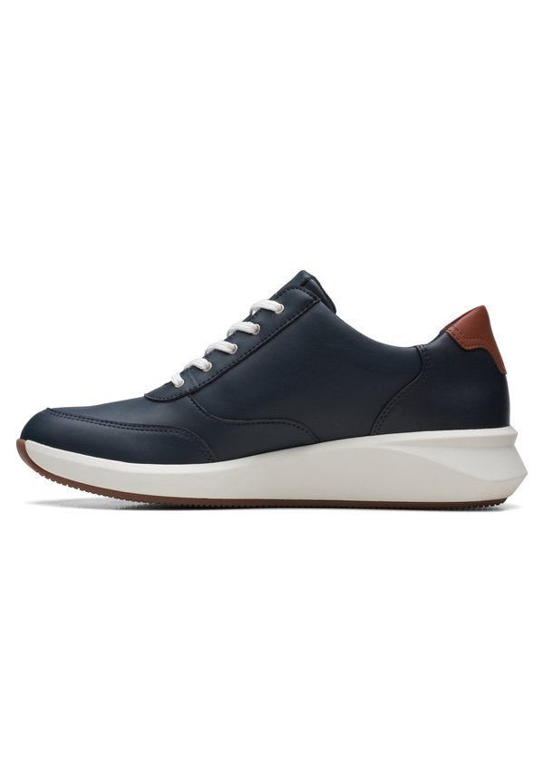 Clarks UN RIO ZIP - D