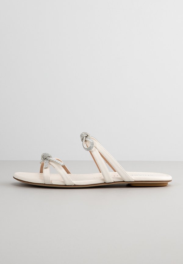 Stuart Weitzman BOW