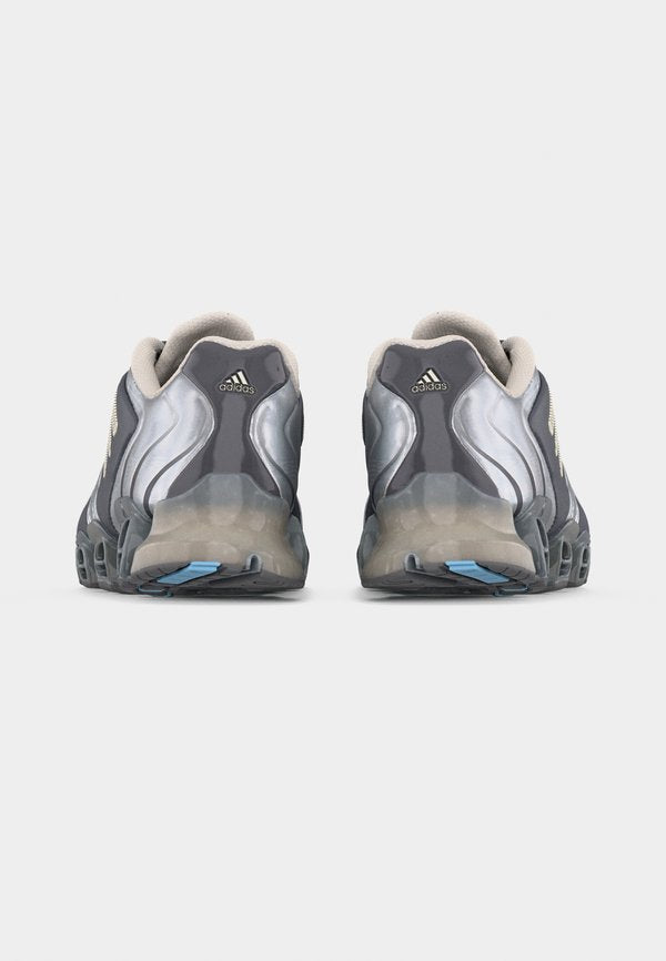 adidas Originals MEGA GHOSTRIDE W