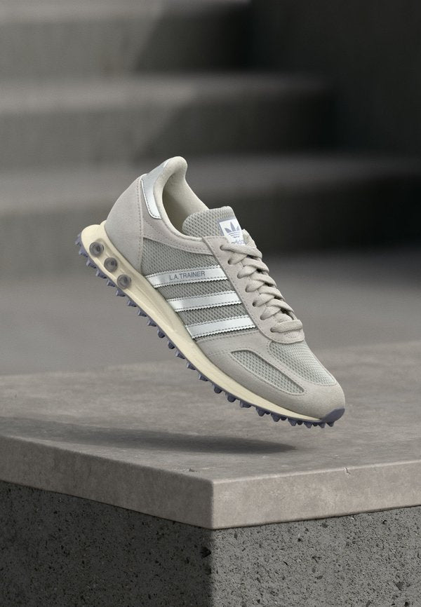 adidas Originals LA TRAINER OG - Trainers - grey two/silver-coloured metallic/slate