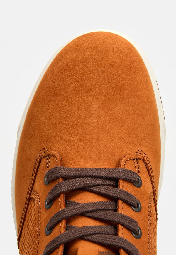 ECCO BYPATH TRED