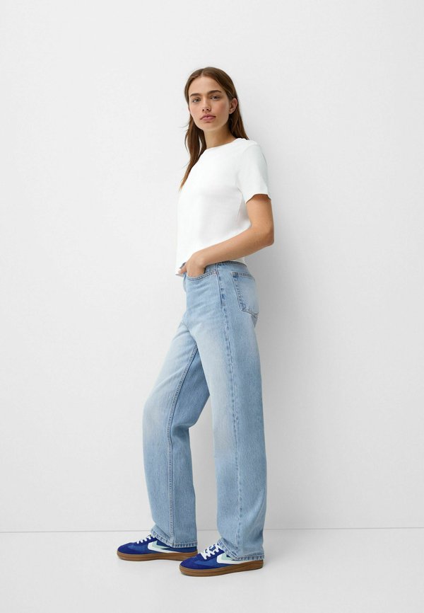 Bershka MOM