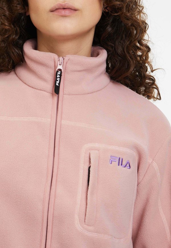Fila  BERCHING
