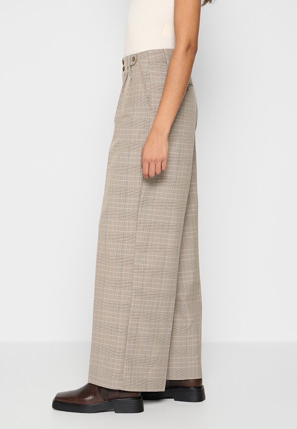 Scotch & Soda