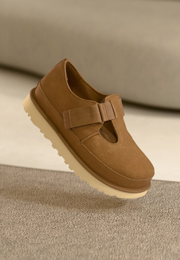UGG GOLDENSTAR MARY JANE