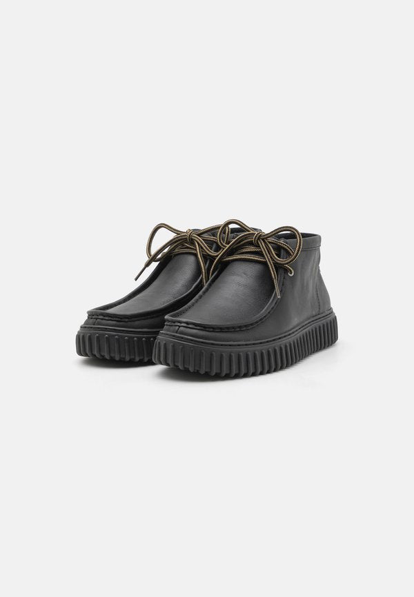 Clarks TORHILL