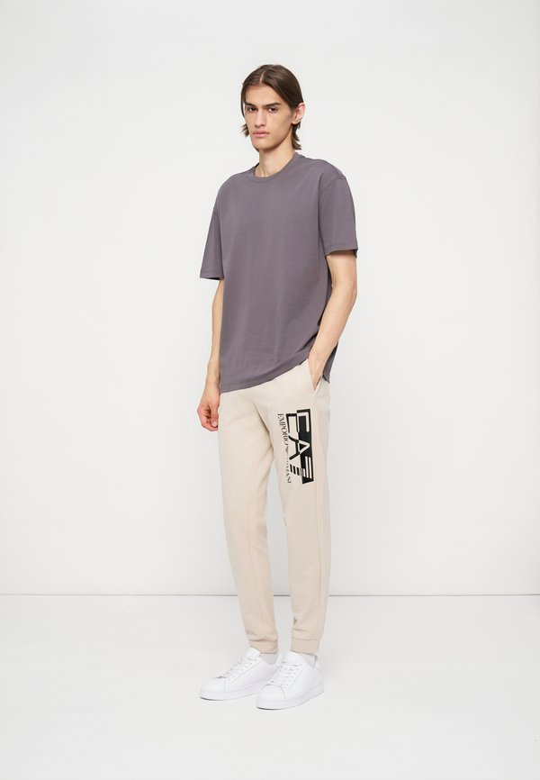 EA7 Emporio Armani