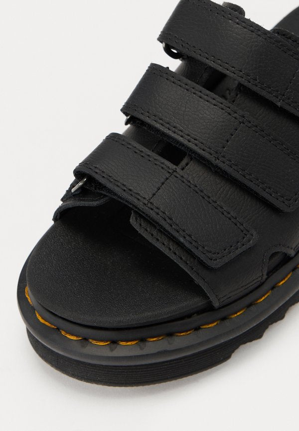 Dr. Martens RAINE