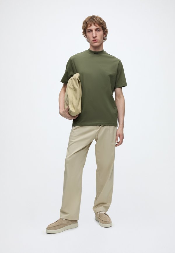 BOSS TEE