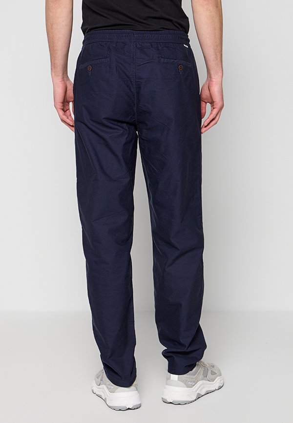 Lindbergh REGULAR FIT