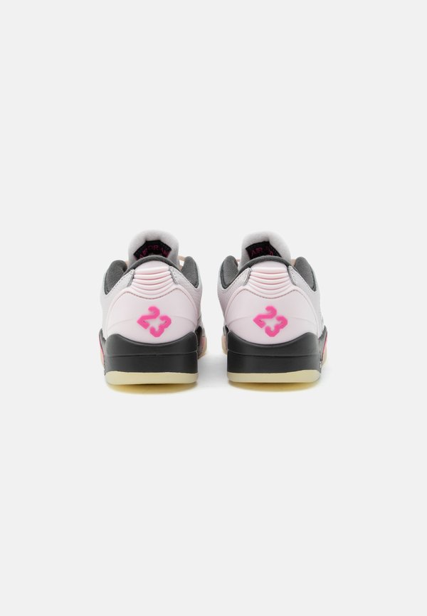 Jordan WMNS JORDAN SIXTY PLUS LOW