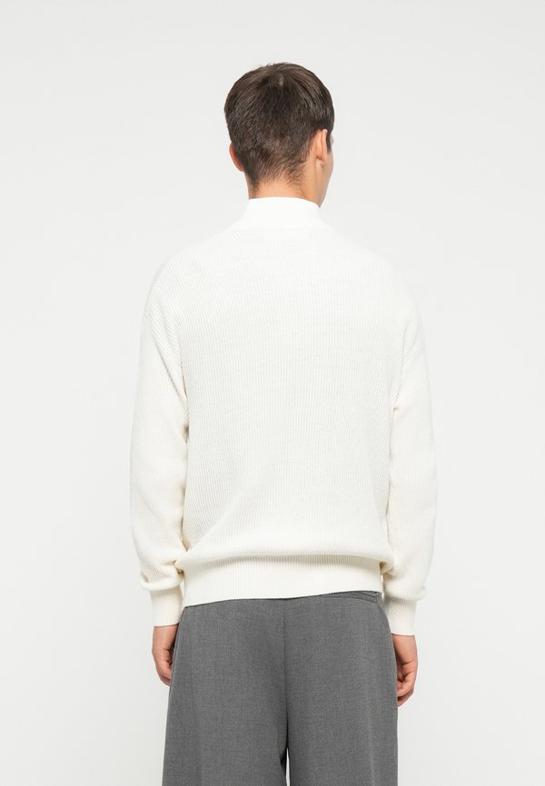 Hollister Co. BOXY