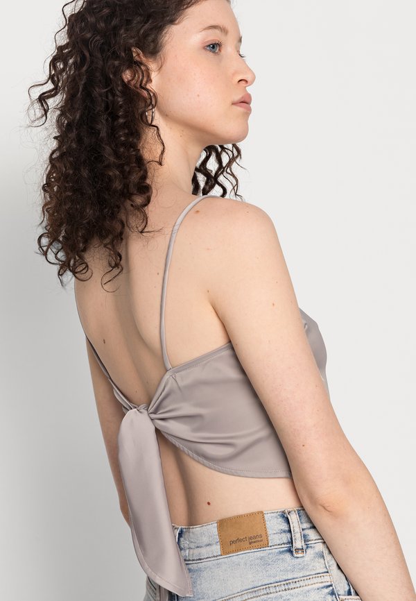 Weekday ARMELLE SCARF