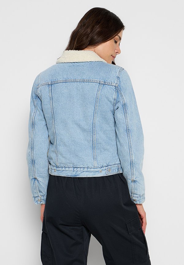 Levi's®
