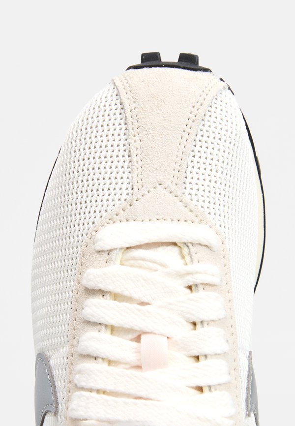 Nike Sportswear LD-1000