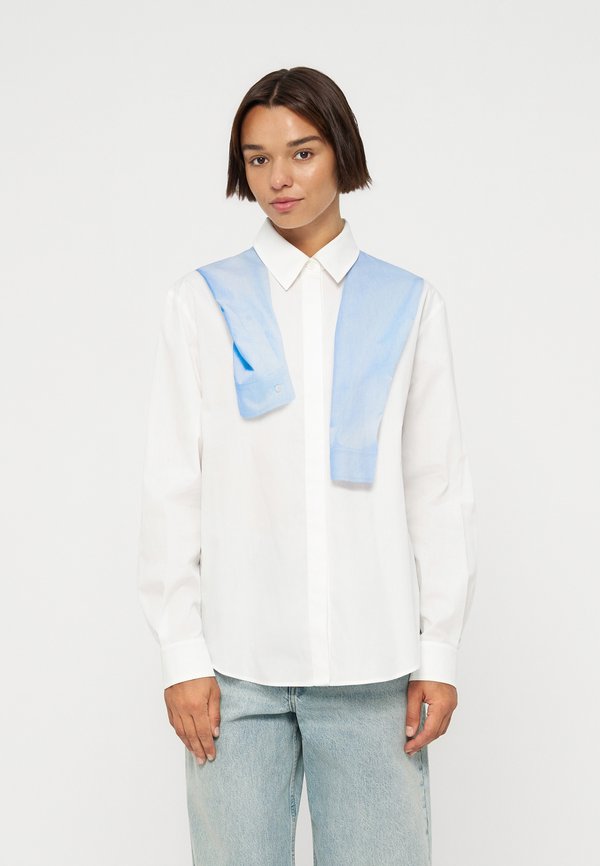MOSCHINO JEANS