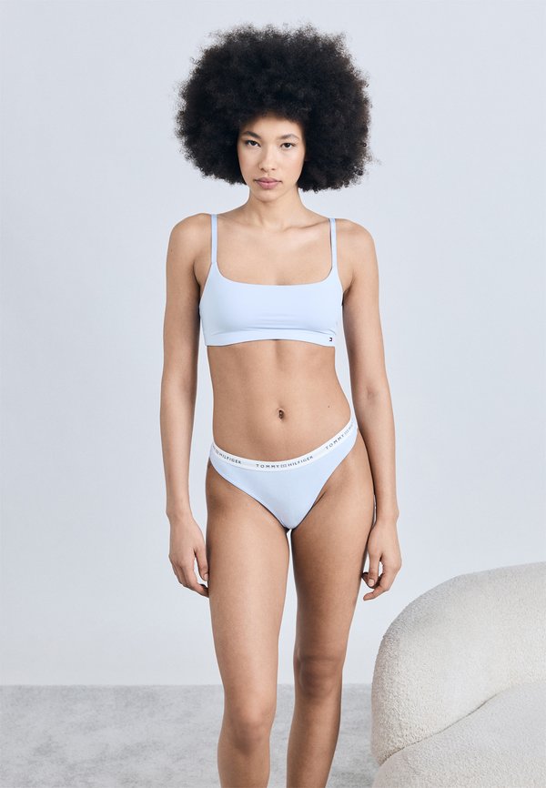 Tommy Hilfiger ESSENTIALS SCOOP NECK BRALETTE