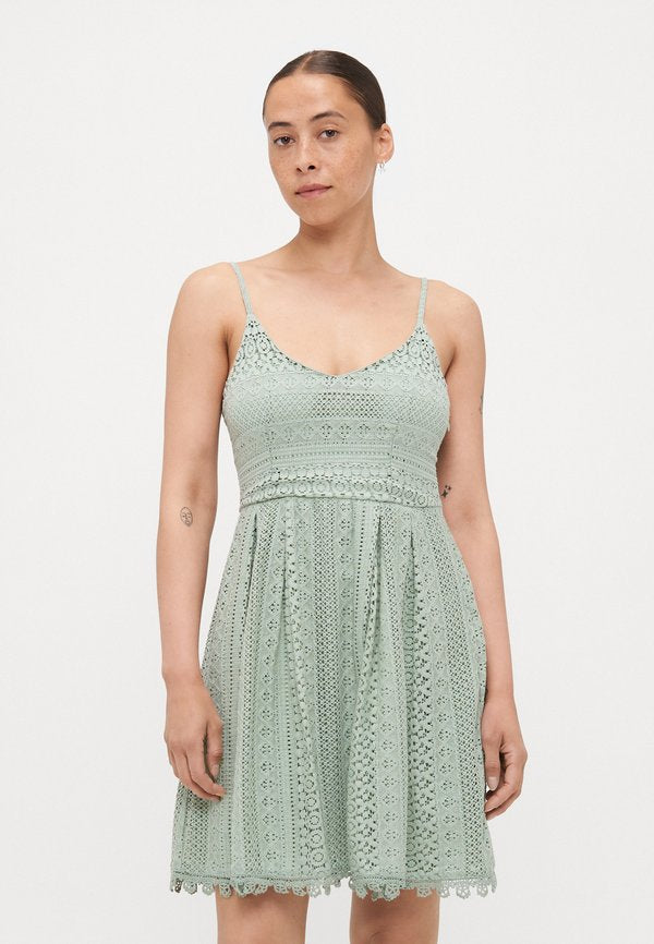 ONLY Petite ONLHELENA SHORT DRESS