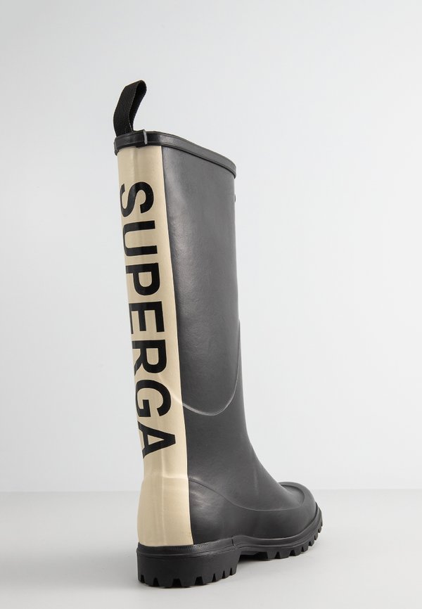 Superga