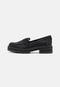 TOMS CARA