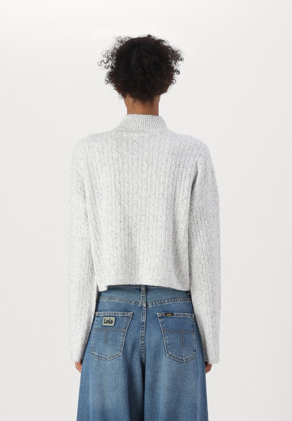 Noisy May Cable knit